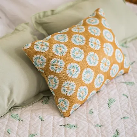 La Closerie Des Iris Bed & Breakfast